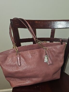 Coach Leather Shoulder Tote in Mauve Brown